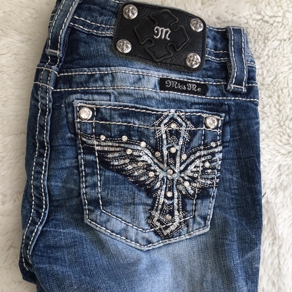 Miss Me Other - Miss Me Cuffed Capri Jeans Size 10x15.5"